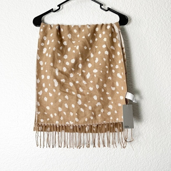 NWT Nordstrom Rack Brown and White Scarf with Tassels - Picture 1 of 4